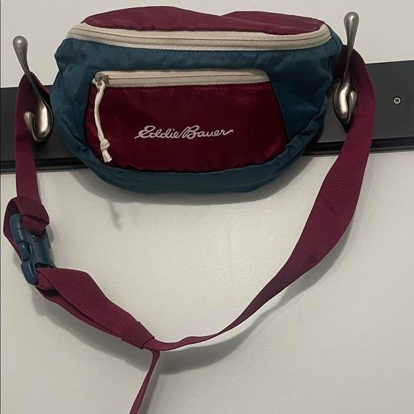 Eddie Bauer Handbags - 90’s Eddie Bauer Burgundy and Teal Waist Pack (Fanny Pack)